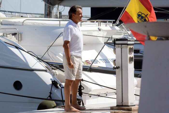 artur-mas-bandera-barco2.jpg
