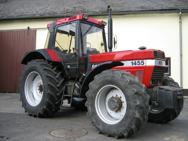 Case_IH_1455XL.jpg