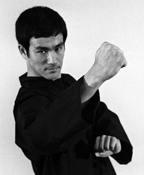 bruce-lee-bruce-lee-30284801-289-352.jpg