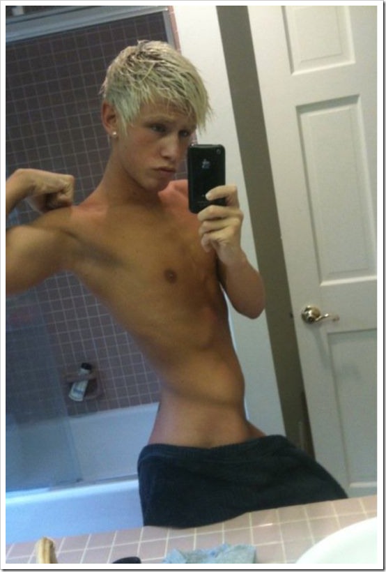 boys-self-pics-13.jpg