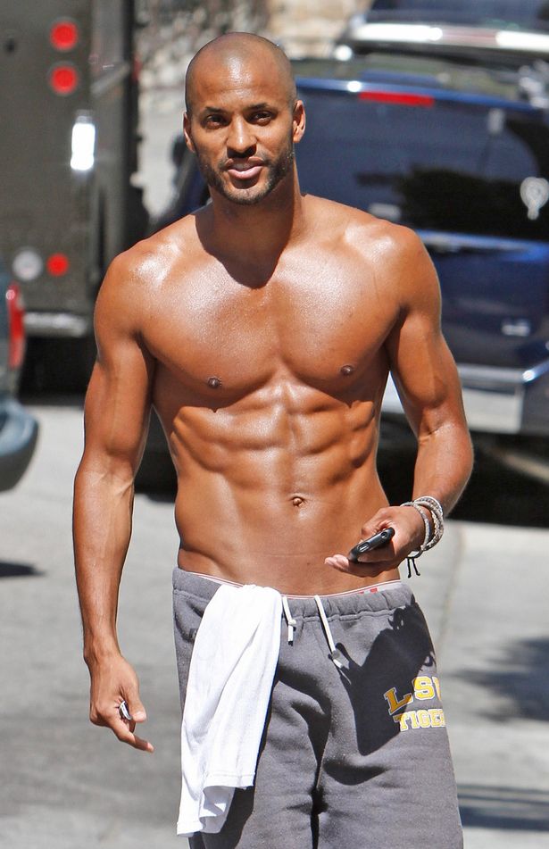 Ricky-Whittle-ricky-whittle-38782131-615-951.jpg