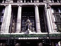 _38981885_selfridges203.jpg