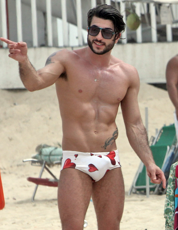 MarcJacobsHarrygayIpanema11.jpg