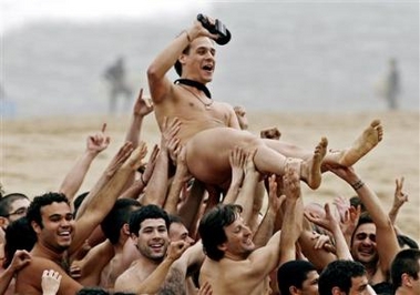 Nude%20Crowd%20Surfing.jpg