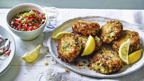 crab_and_cod_fishcakes__15634_16x9.jpg