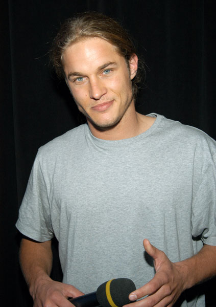 travis-fimmel-142528l.jpg