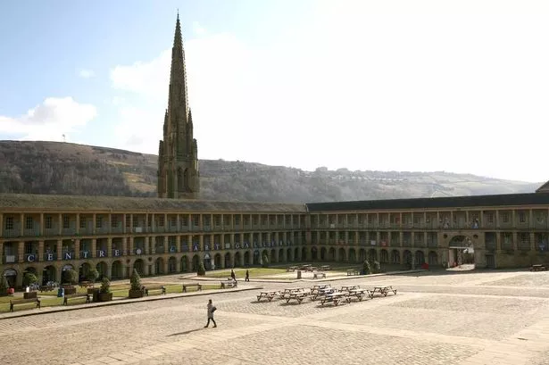 Piece-Hall.jpg