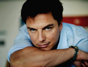 John-Barrowman-300x230.jpg