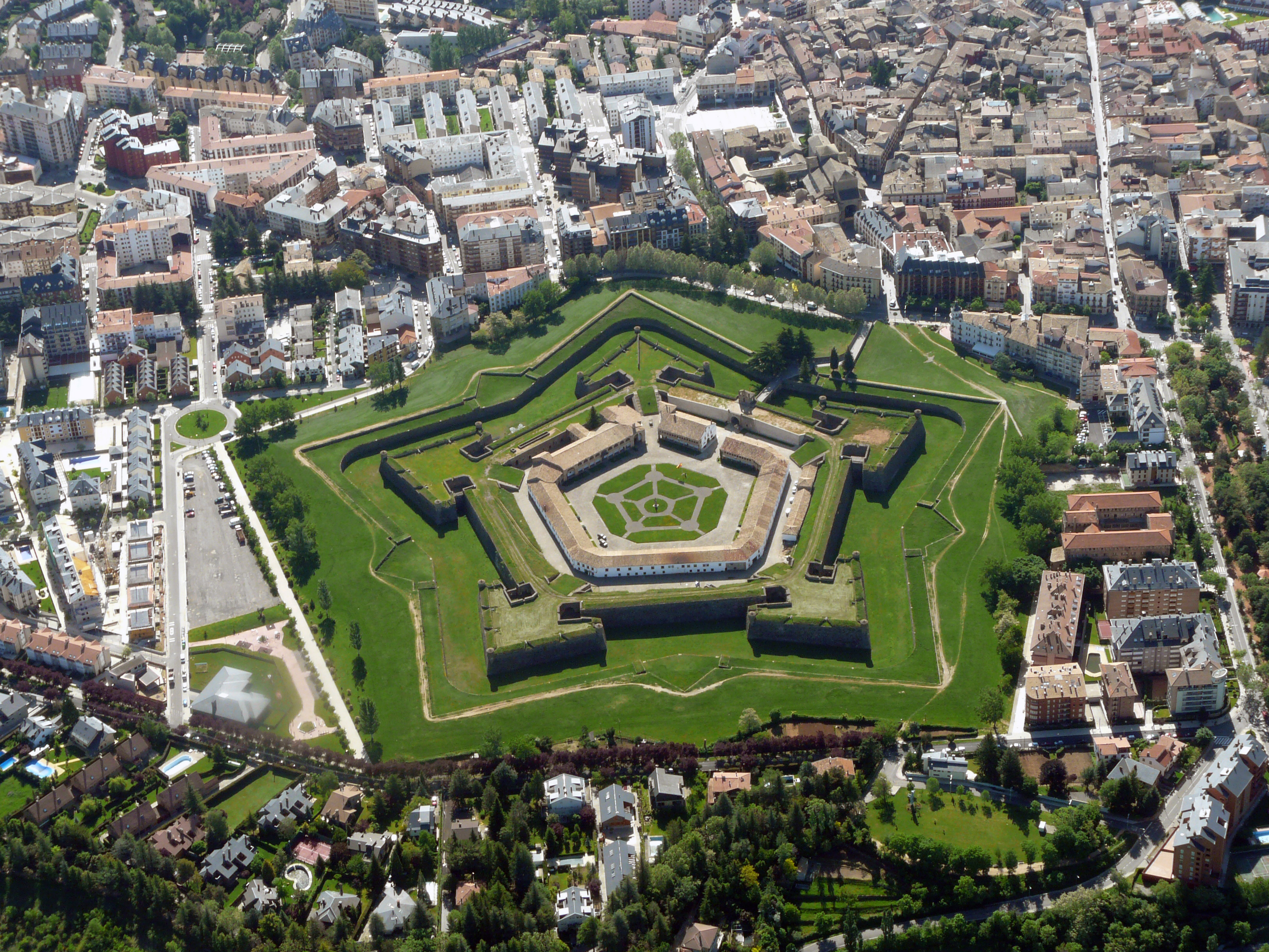 Ciudadela_Jaca_Vista_Aerea.JPG
