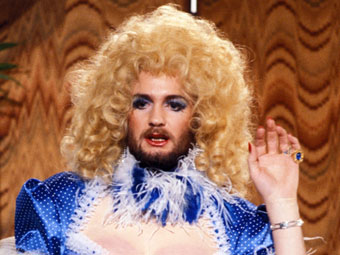 1981_kenny-everett.jpg
