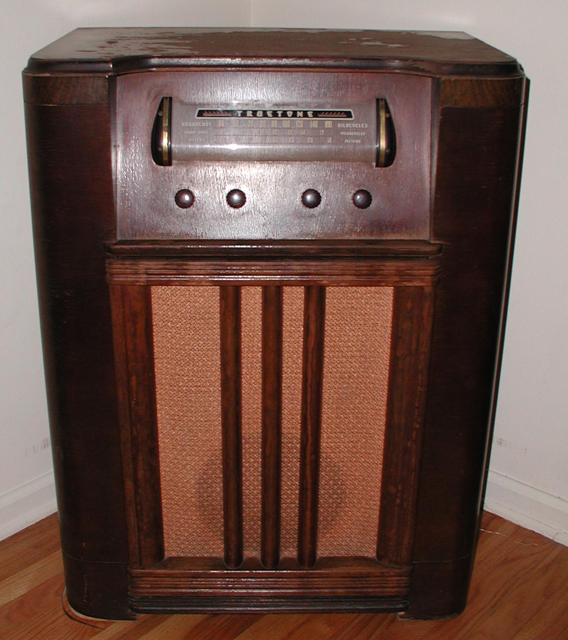 Truetone-Radio.jpg