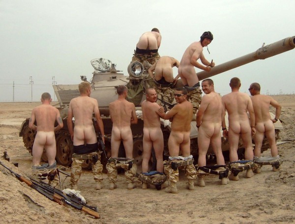 Going-commando-Group_4408-600x456.jpg