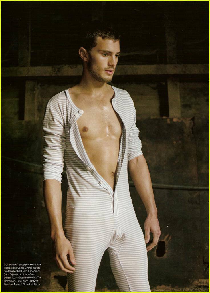 jamie-dornan-numero-vogue12.jpg