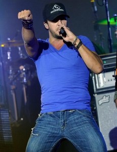 luke-bryan-32.jpg