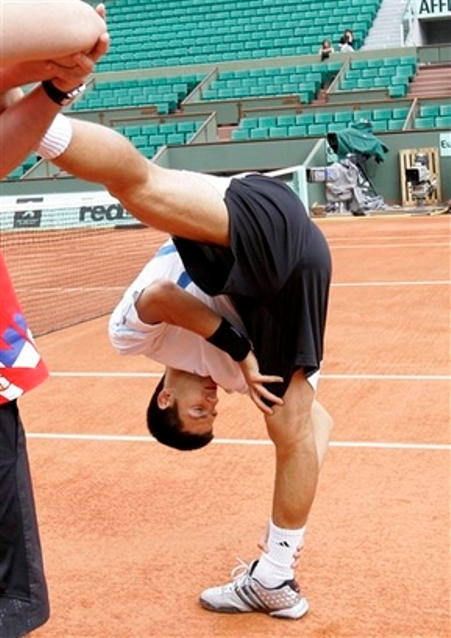novak-djokovic-frenchopen08practice.jpg