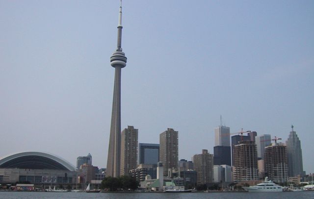 Toronto-Canada-skyline-day.jpg