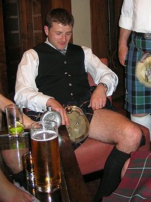 Dec%20Kilt%20thigh.jpg