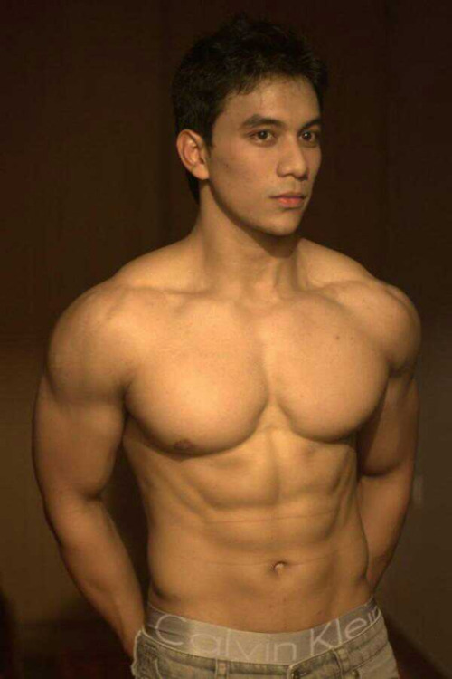 tumblr_o1ut759GKS1r91wwbo1_500.jpg