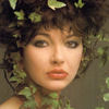 100x100_celebritychart_katebush_withivy.jpg