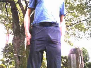 sb_peeking020.jpg